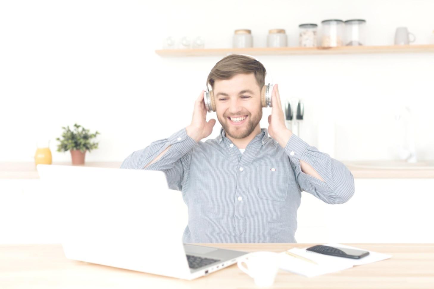 Sesión práctica de simulación de negociación financiera en aula